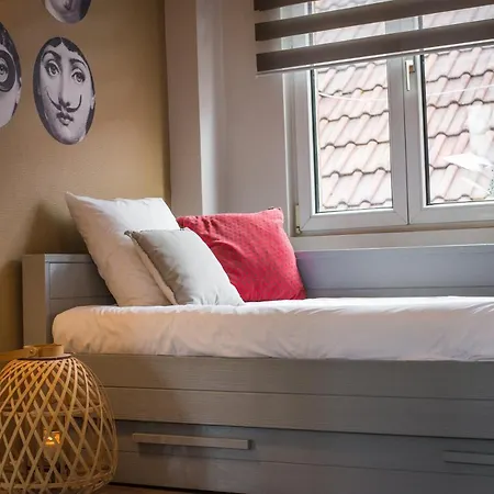 Hello Colmar, Duplex Cathedrale, Historic Center Apartment *