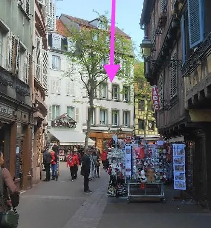 Apartment Hello Colmar, Duplex Cathedrale, Historic Center *